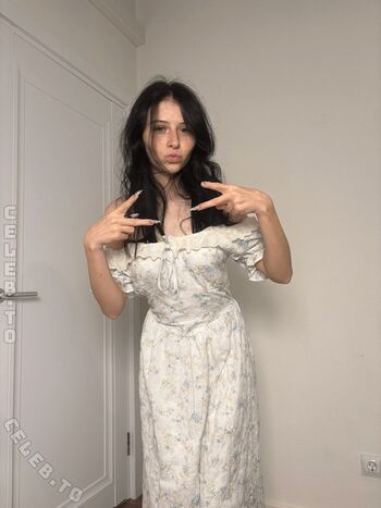 Full leaked Callmezlata page private onlyfans photo
