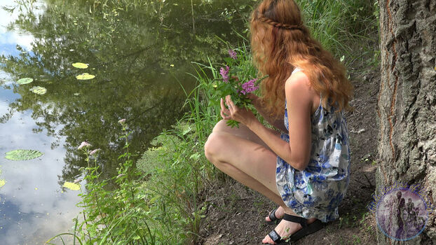 Girls Hunters Beauty