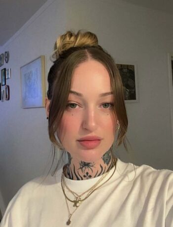 Full leaked Goth queen private onlyfans photo