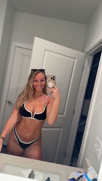 Full leaked Hannah woods page private onlyfans photo