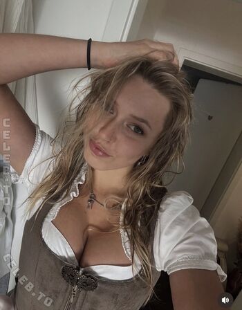 Full leaked Helenaastoll private onlyfans photo