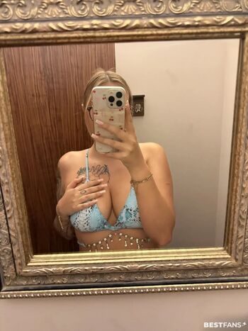 Full leaked Hotpeachygirl private onlyfans photo