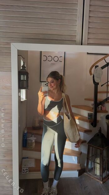 Full leaked Lea alena private onlyfans photo