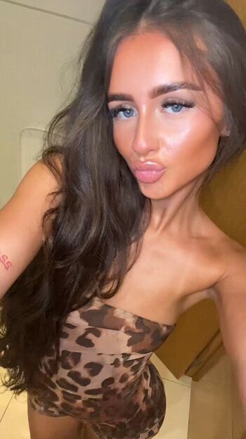 Full leaked Mckenzie burgess private onlyfans photo
