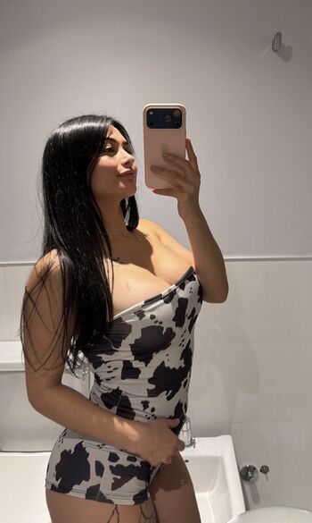 Full leaked Mollyaira private onlyfans photo