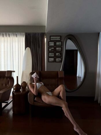 Rosie Huntington-Whiteley