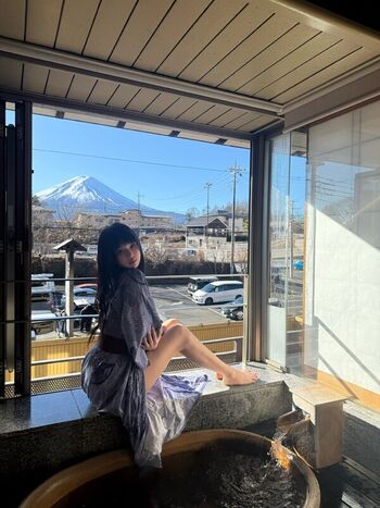 Full leaked Zhang xinmu  page private onlyfans photo
