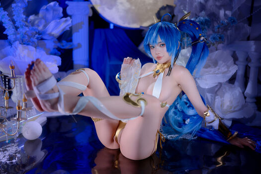 ZinieQ Cosplayer